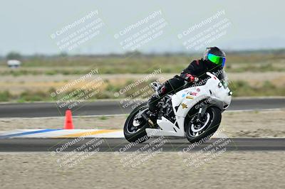 media/Apr-18-2025-TrackDaz (Fri) [[45f5874c44]]/C Group/Session 1 (Turn 7)/